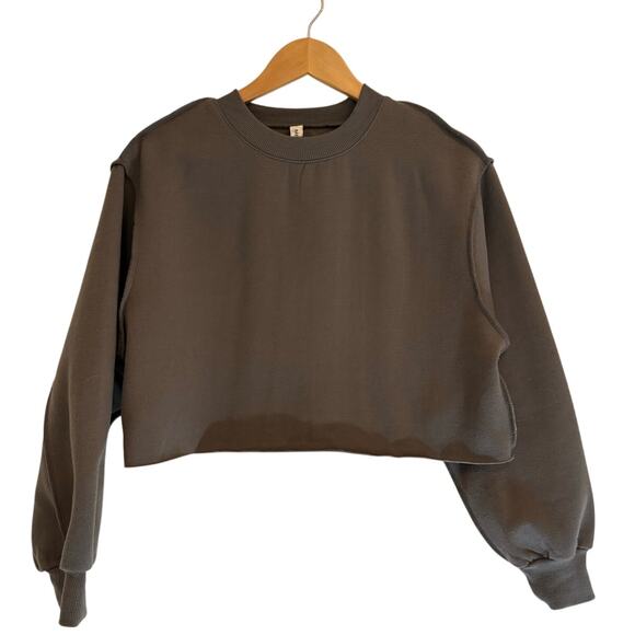 Amazhiyu Tops - Amazhiyu Women’s Small Grey Cropped Sweatshirt Long Sleeve Heavyweight Cozy